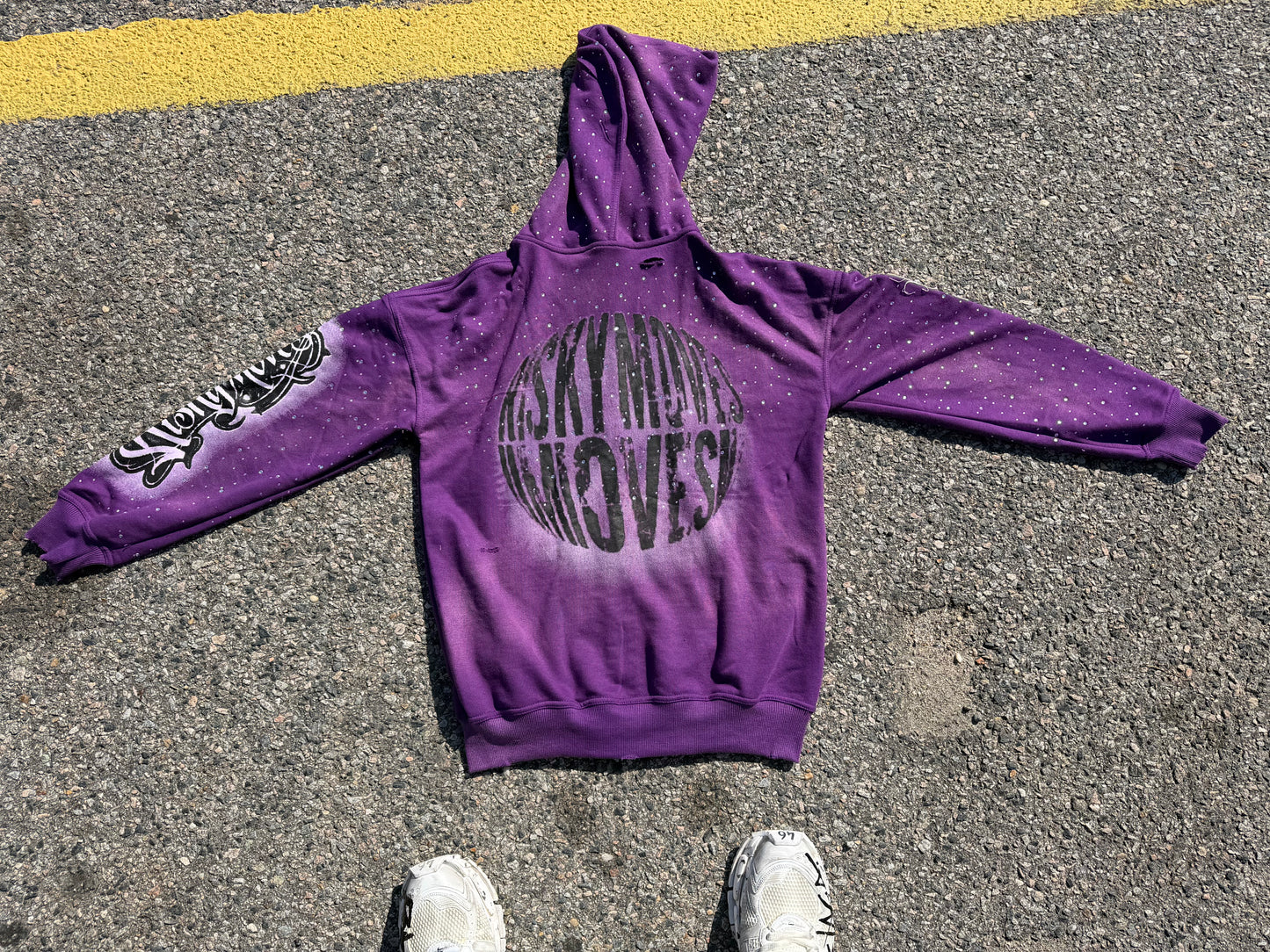 Risky world zip up