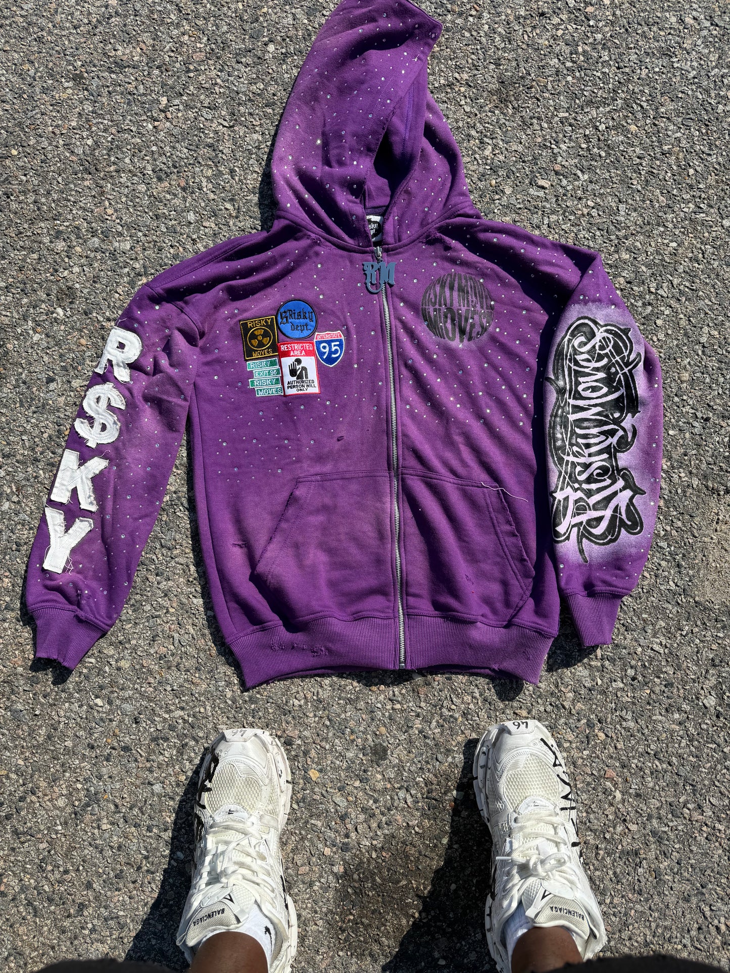 Risky world zip up